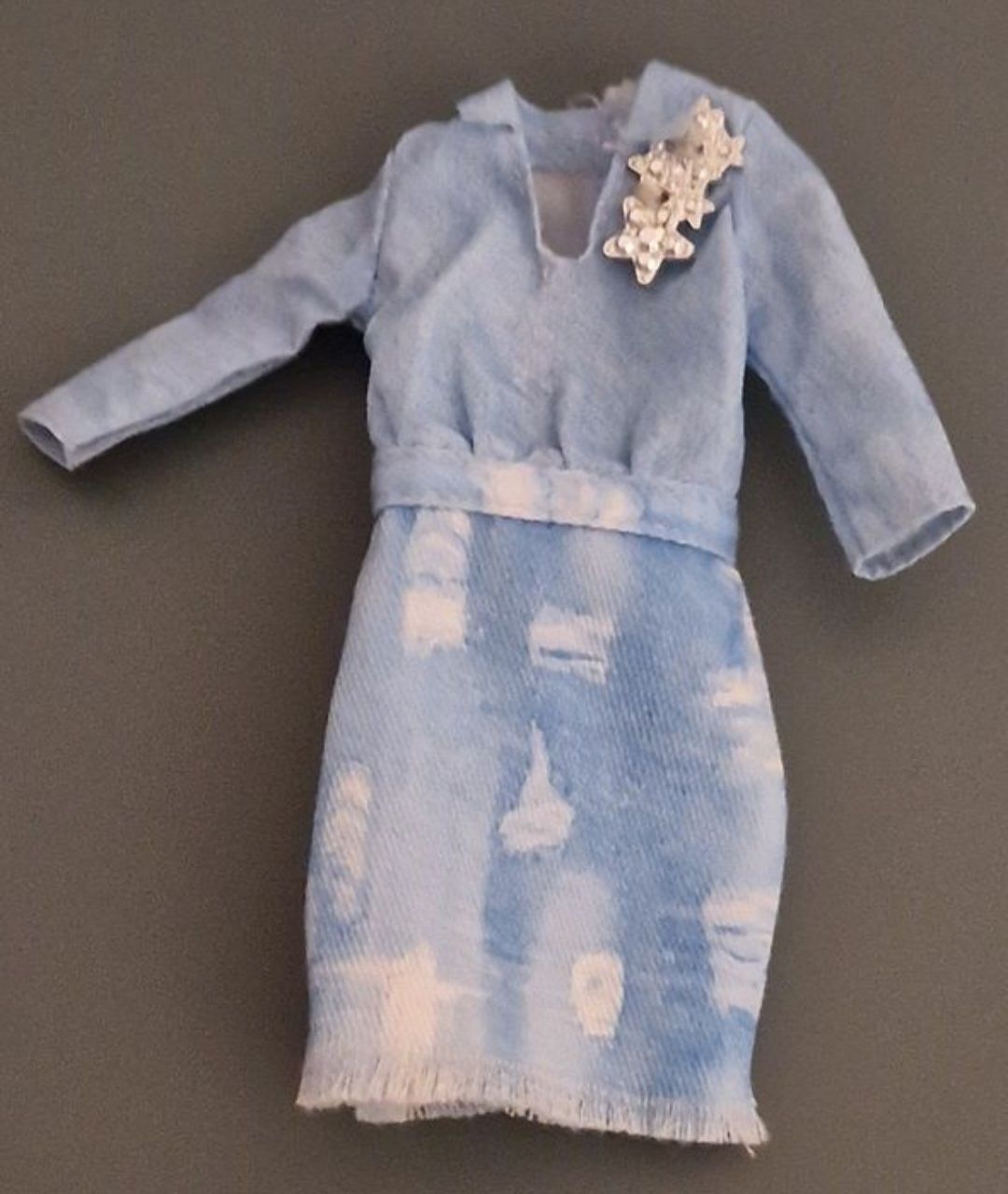 Puppen: Robe pour Barbie  – Gebraucht aus Couvet von Pioune