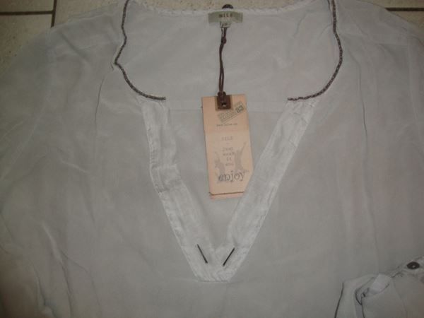 Nile Camicette: NILE BLUSE SEIDE GR.S **NEU** – Nuovo (secondo la descrizione) da Rotkreuz venduto da Samballi 1