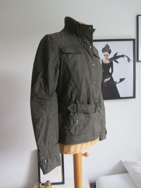 Mango Jacken: MANGO - Jacke oliv-braun M – Gebraucht aus Zürich von Diazaio 2