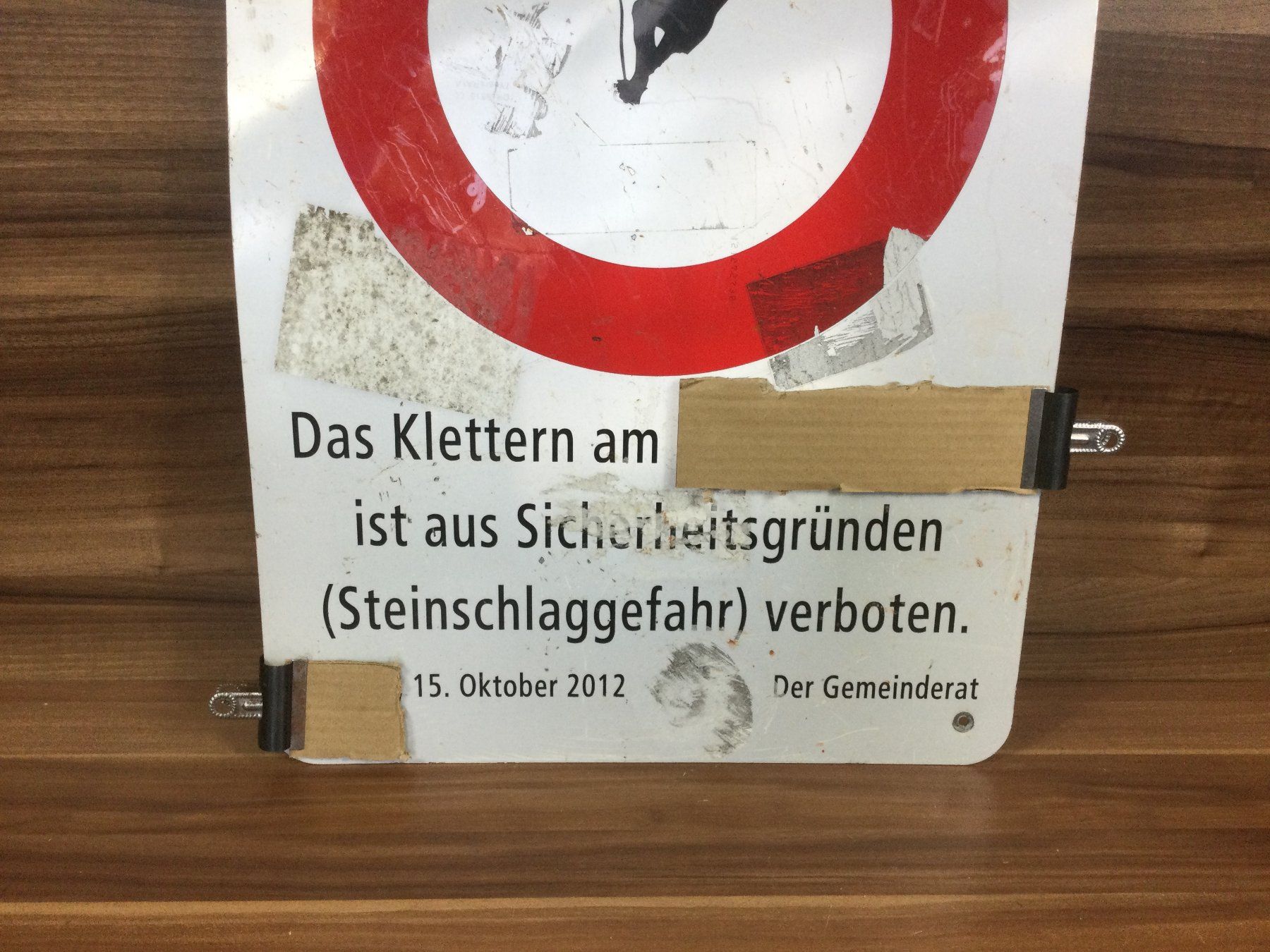 Insegne: Gebrauchtes Verbots Schild Klettern verboten – Usato da Wangen SZ venduto da kuriosum12 2