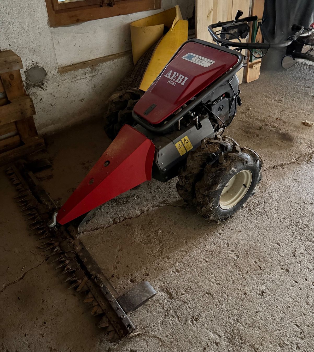 Aebi Tutte le macchine: Motormäher Aebi HC44 – Usato da Zürich venduto da M.Gustave
