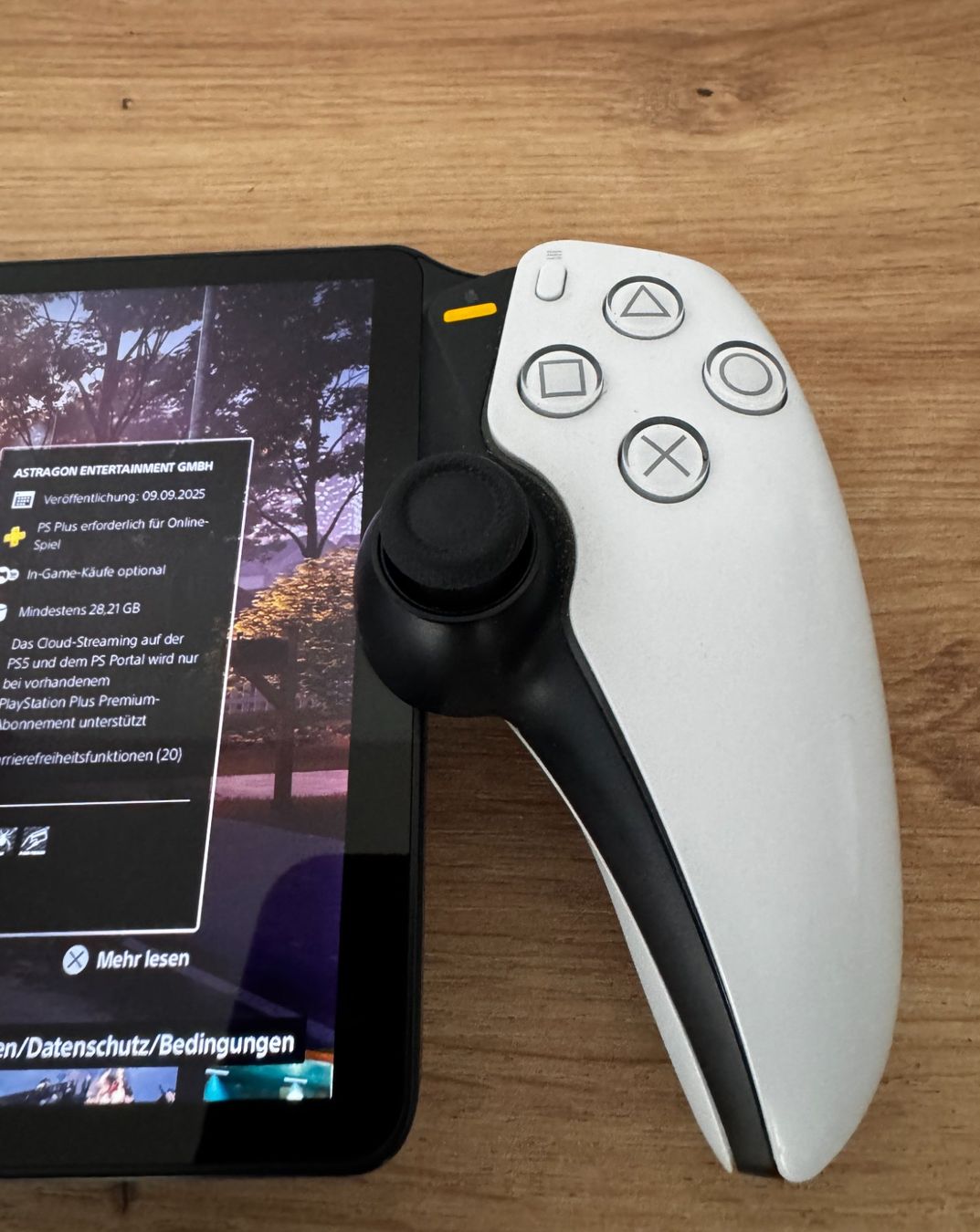 Sony Konsolen: Sony PlayStation Portal Remote-Player – Gebraucht aus Zug von CutOne87 3