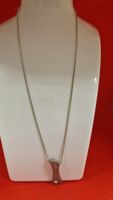 Elegante Halskette mit Anhänger, Silberlook, Top Zustand!