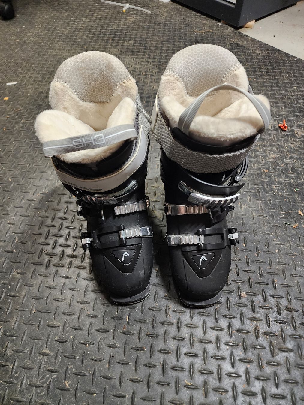 Head Scarpe da donna: HEAD Cube 80 Damen Skischuhe – Usato da Ehrendingen venduto da Ma1900