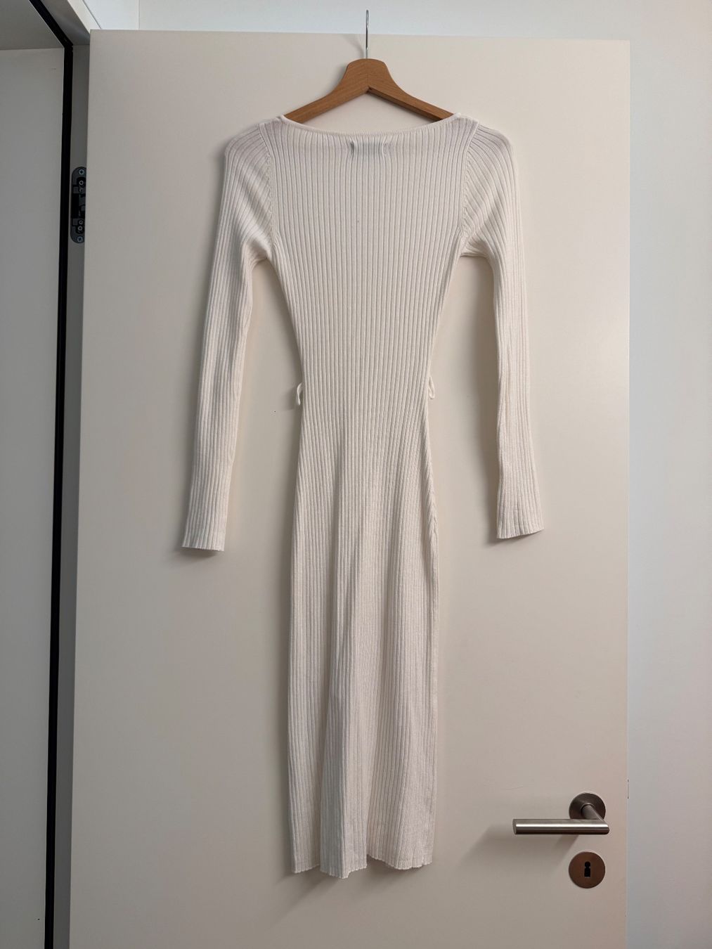 Kleider: Rippstrickkleid weiss Grösse S – Gebraucht aus Dietikon von dia_bkv5 1