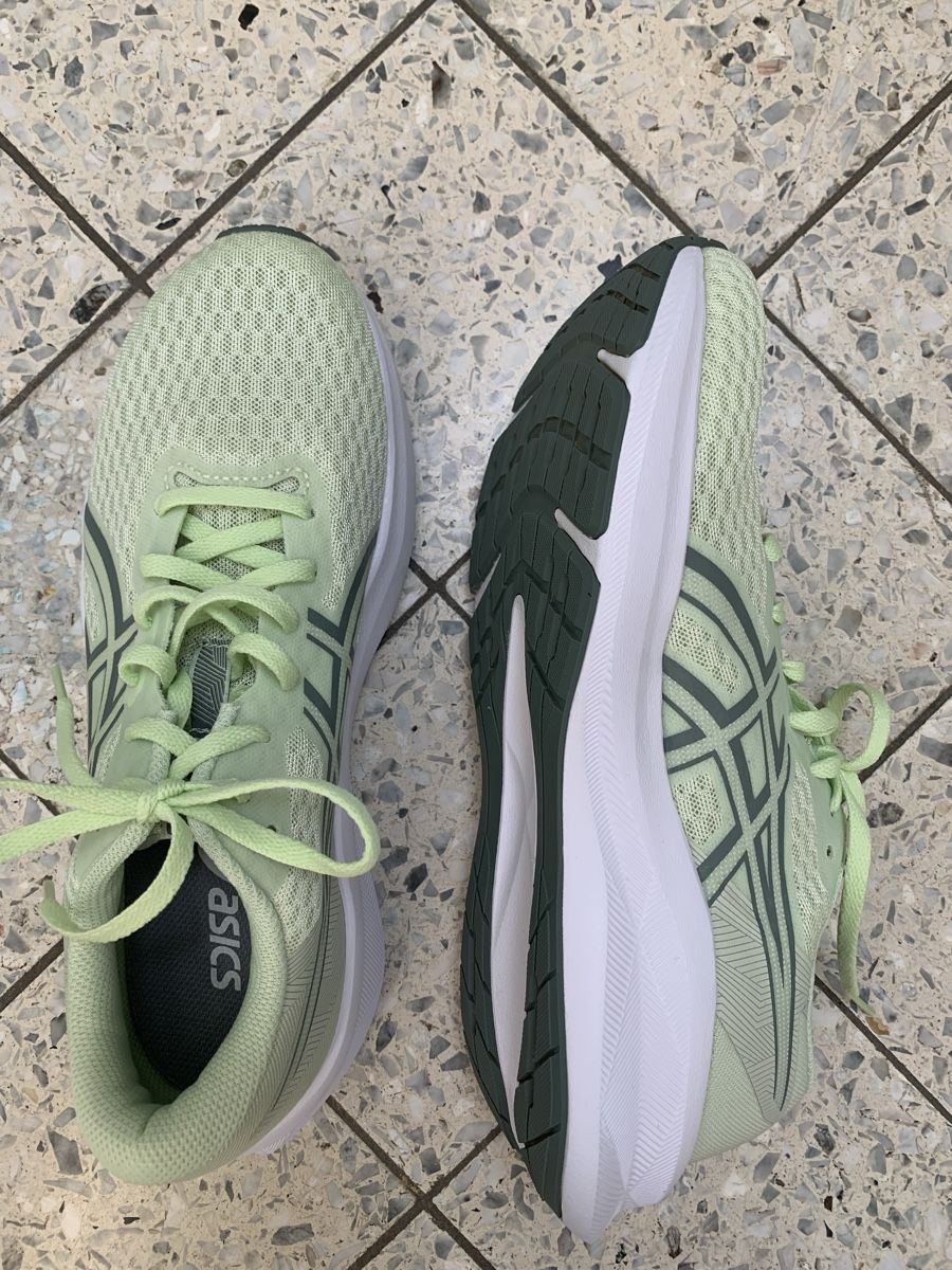 Asics Scarpe da donna: Asics Patriot 14 / 41.5 – Usato da Huttwil venduto da lan_ys2r 1