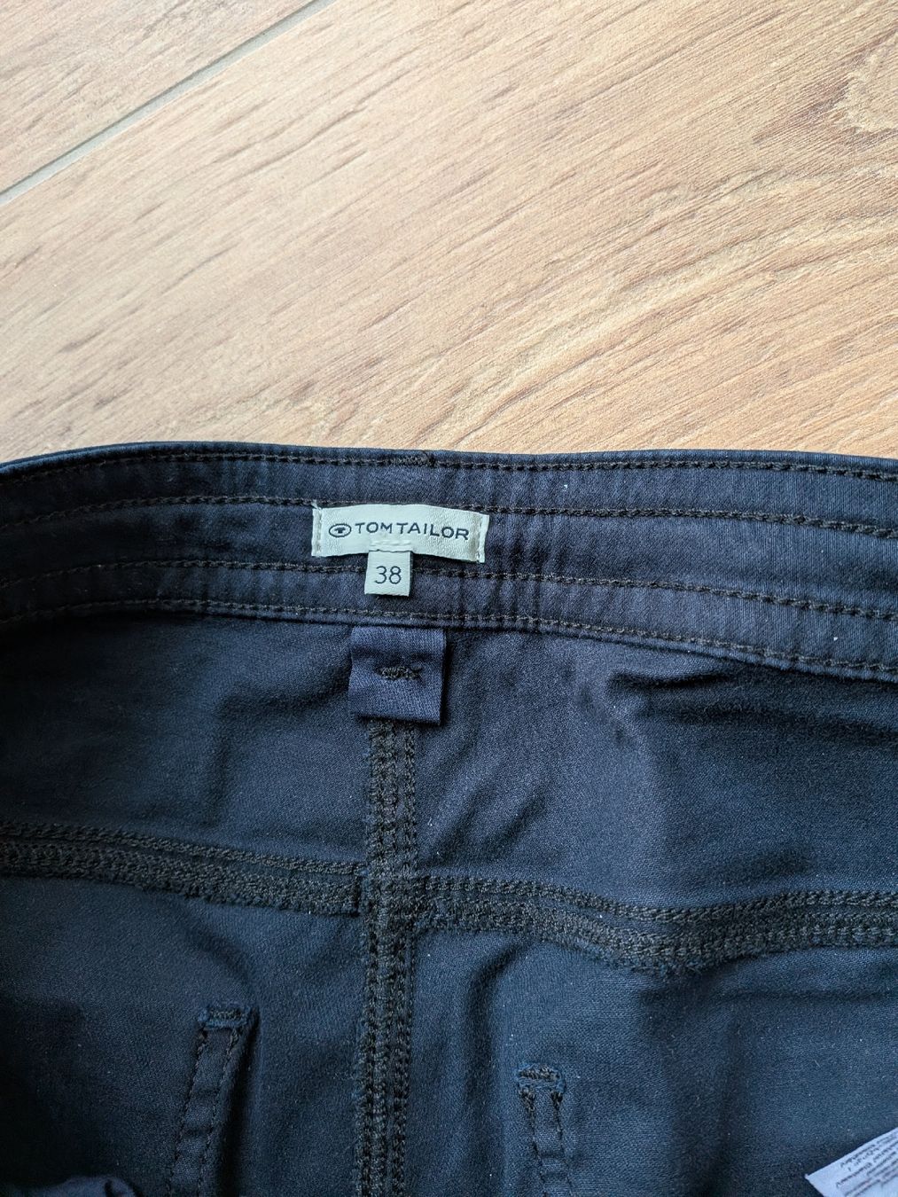 Tom Tailor Hosen: Tom Tailor Stoffhose Grösse 38 – Gebraucht aus Eschenbach SG von SanFranciscoCalifornia 1