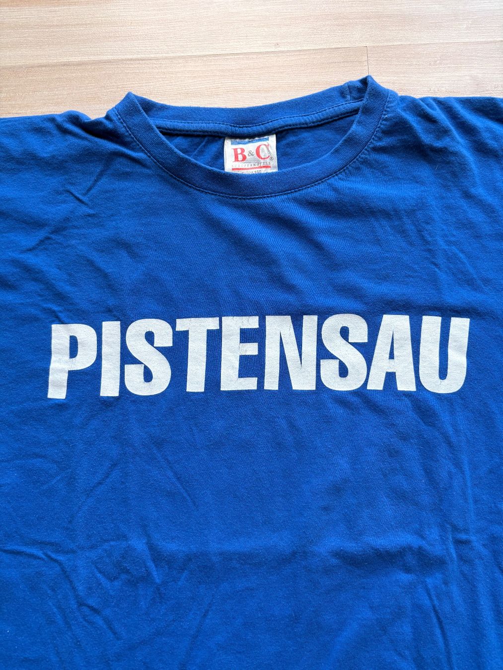 T-shirt: Vintage T-Shirt – Usato da Wigoltingen venduto da _vntg_ 1