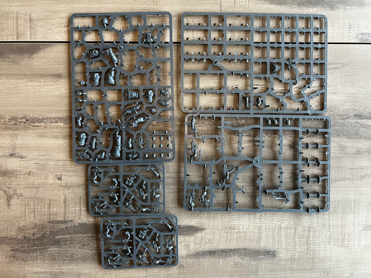 Giochi: Warhammer 40k/Horus Heresy Gussrahmen/Bits Set 17 – Usato da Läufelfingen venduto da stephiesheena