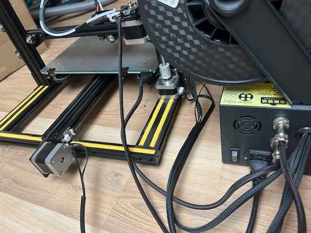 Creality Stampanti 3D: Creality CR10 imprimante 3D – Usato da Villeret venduto da Sonicjojo 3