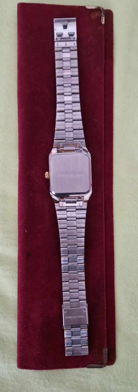 Orologi: Neue Herrenuhr – Nuovo e nell'imballaggio originale da Zürich venduto da Sissi-Minouche 1