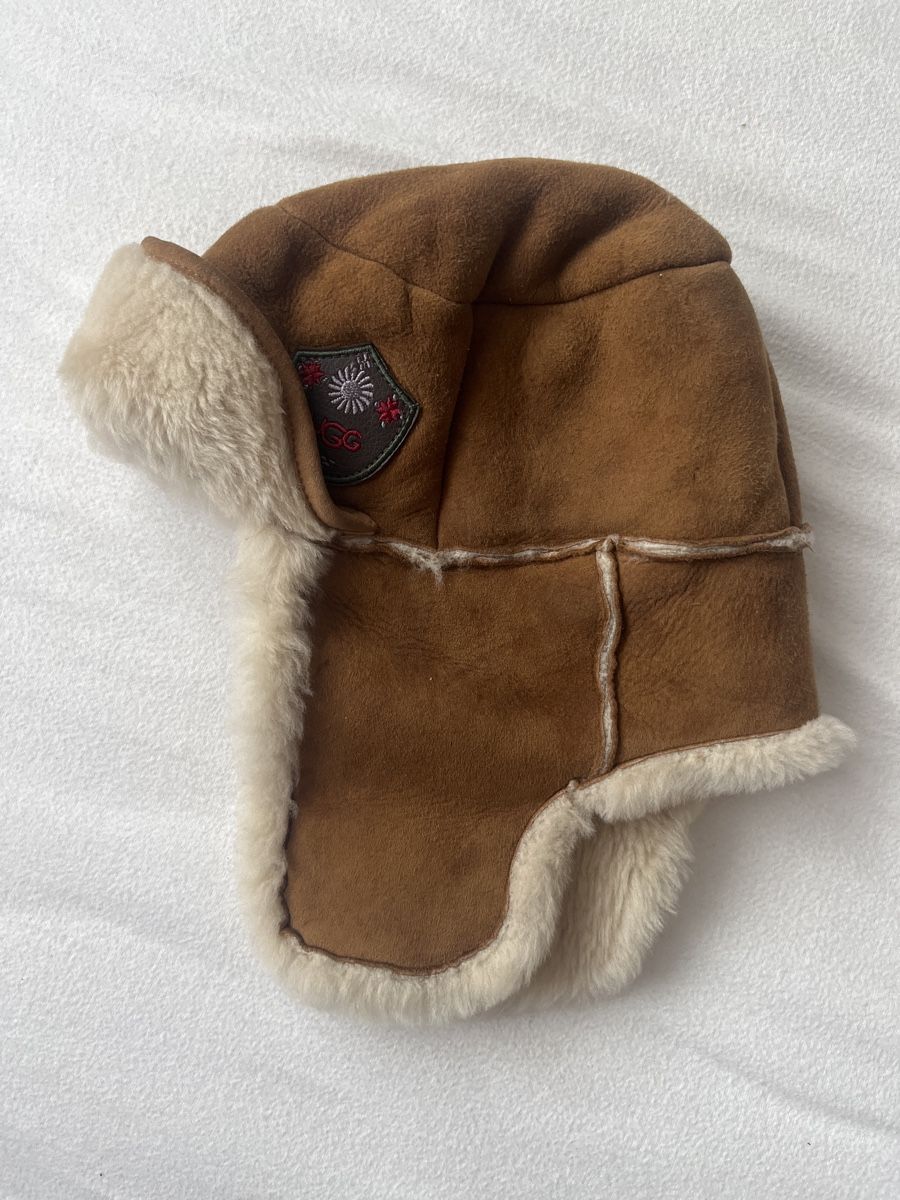 Ugg Copricapi, berretti & cappellini: UGG chestnut  winter mutze 4-5 Jahren – Usato da Adligenswil venduto da Phoenix2017