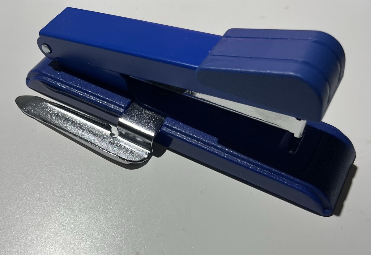 Macchine rilegatrici: Bostitch NEU – Nuovo e nell'imballaggio originale da Boniswil venduto da medixy