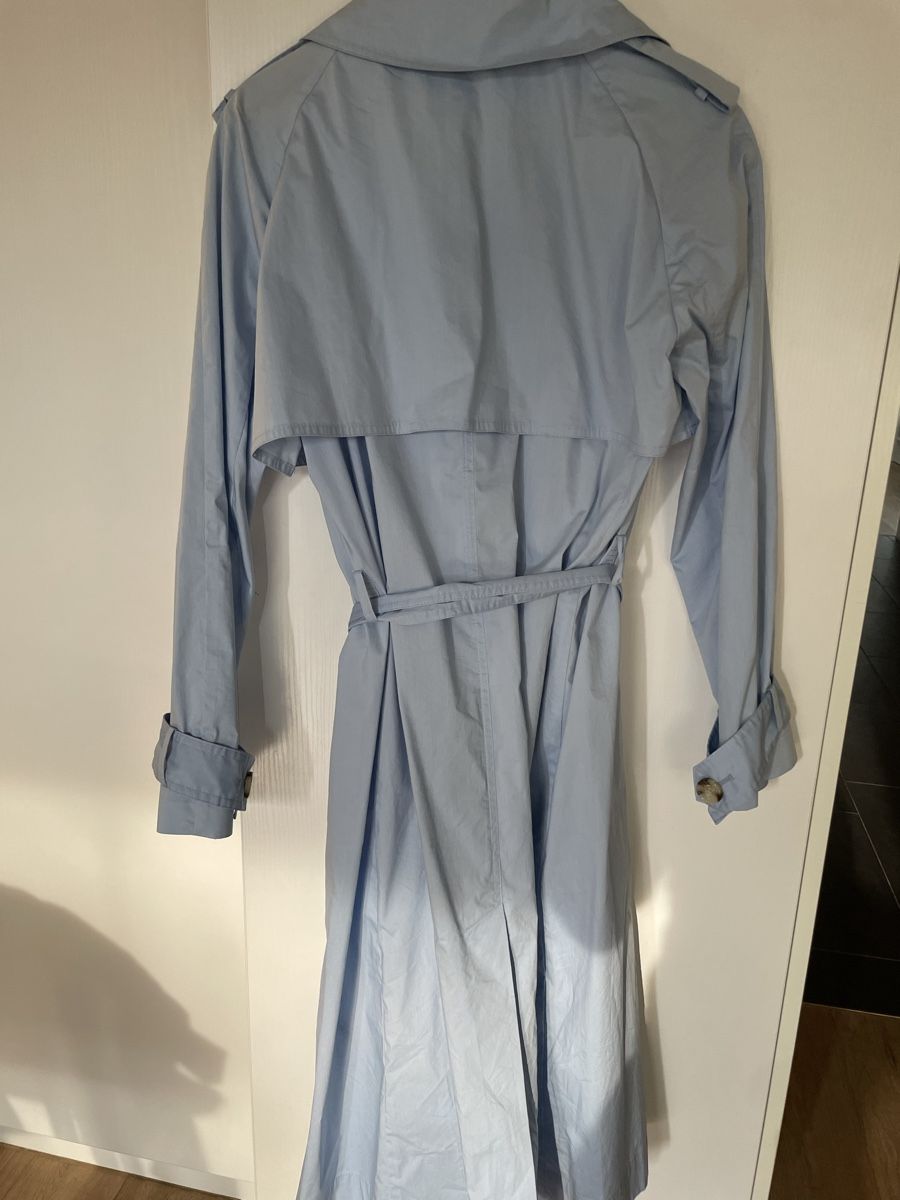 Hugo Boss Cappotti: Boss Trenchcoat hellblau Gr. 38 – Usato da Steinhausen venduto da Marmottarosa 1