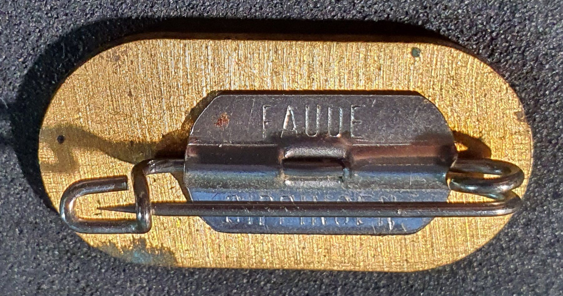 Placchette & Badge: Y986 - Brosche Ballon Rapperswil – Usato da Reinach BL venduto da Boston-Verkauf 1