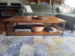Couchtisch aus massivem Mangoholz, Top-Zustand