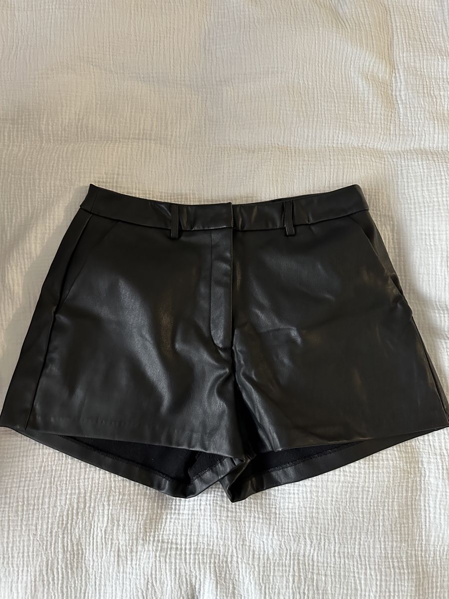 Asos Pantaloni: Asos Ledershorts – Nuovo (secondo la descrizione) da Zürich venduto da jennixrk 2