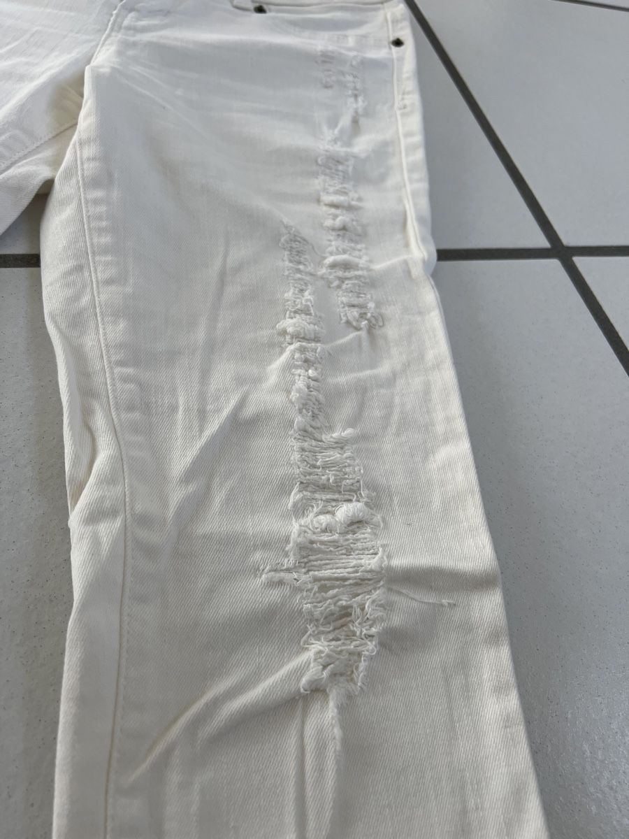 Jeans: Jeans – Usato da Oberuzwil venduto da DanaB01 1