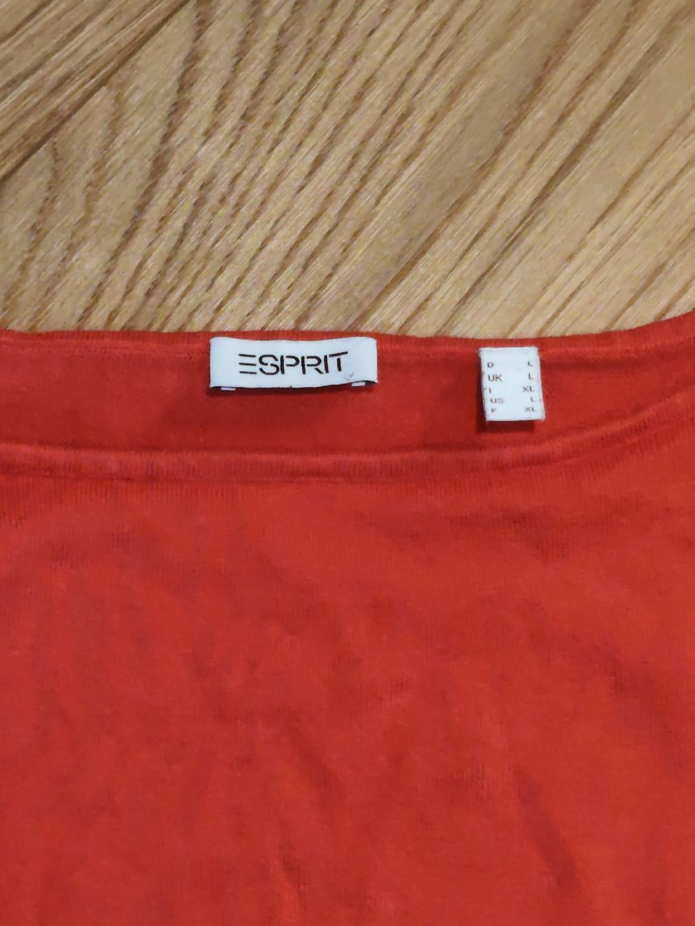 Esprit Maglioni & Felpe: Damen Pullover Esprit rot, Grösse L – Usato da Schwarzenberg LU venduto da LadySecondhand 1