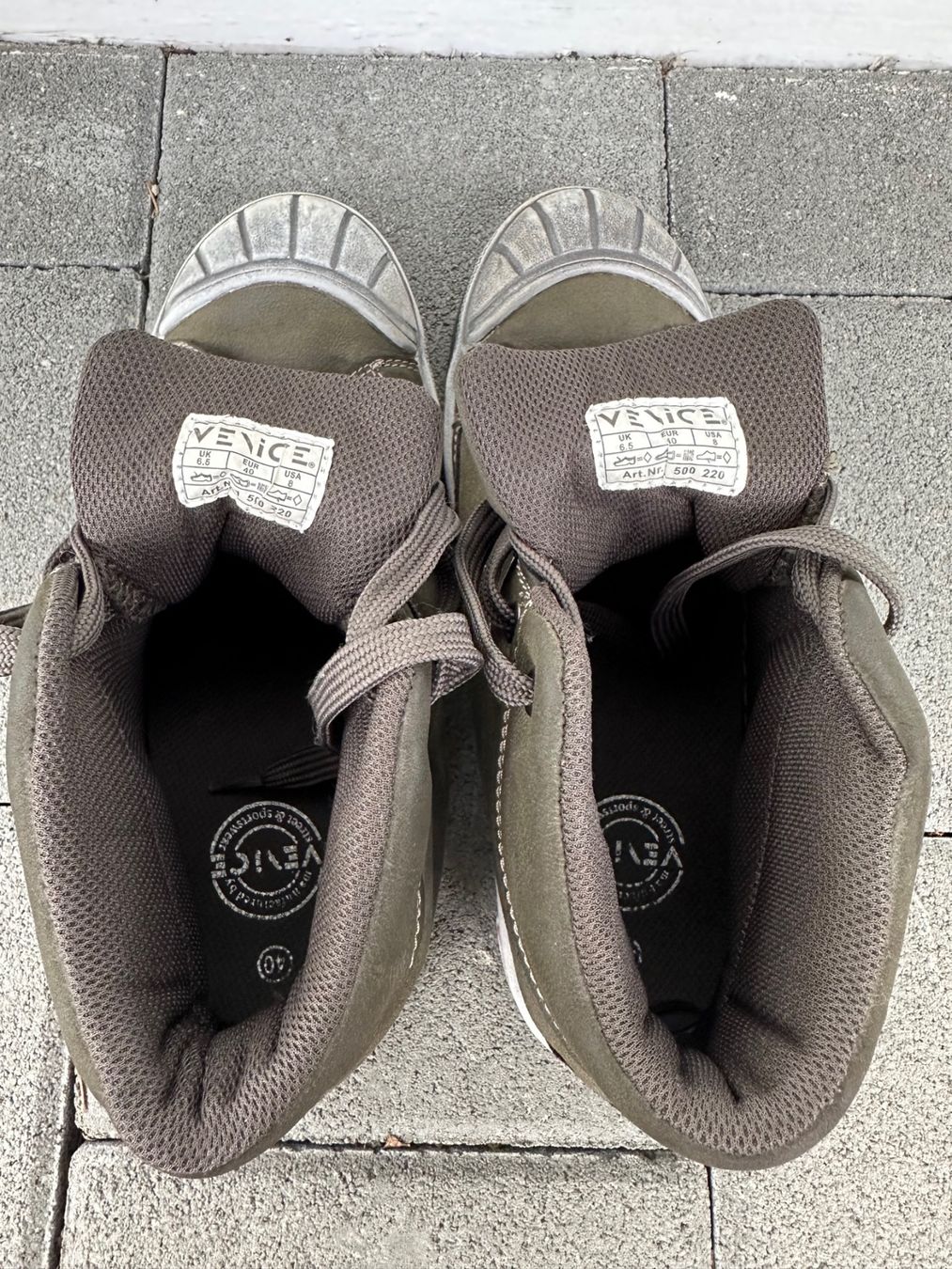 Scarpe per ragazzi: Sneakers Venice, p.40 – Usato da St-Gingolph venduto da GoldenKeys 2