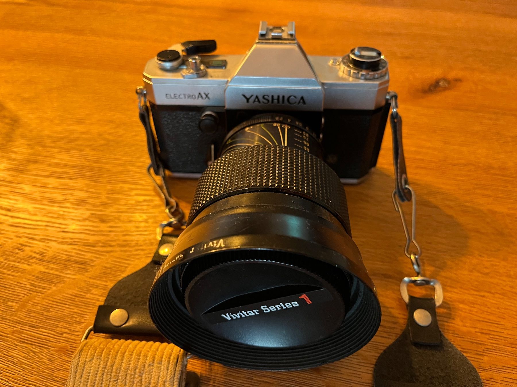 Yashica Fotocamera: Yashica Electro AX Spiegelreflexkamera – Usato da Zofingen venduto da jul_96ph