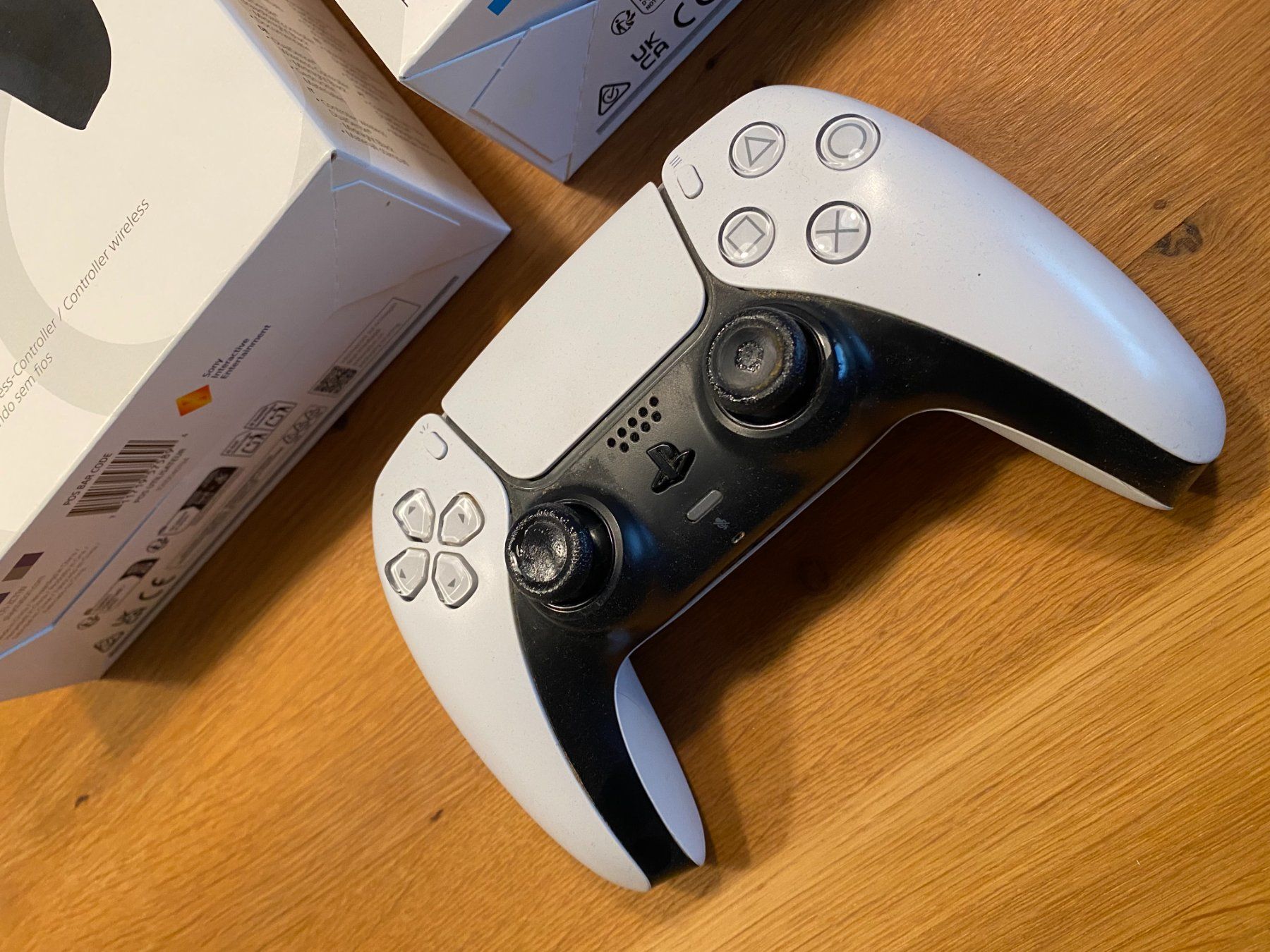 Sony Konsolen: PS 5 Controller defekt & 2 originale leere Verpackungen – Defekt aus Arch von Alibaba1893 1