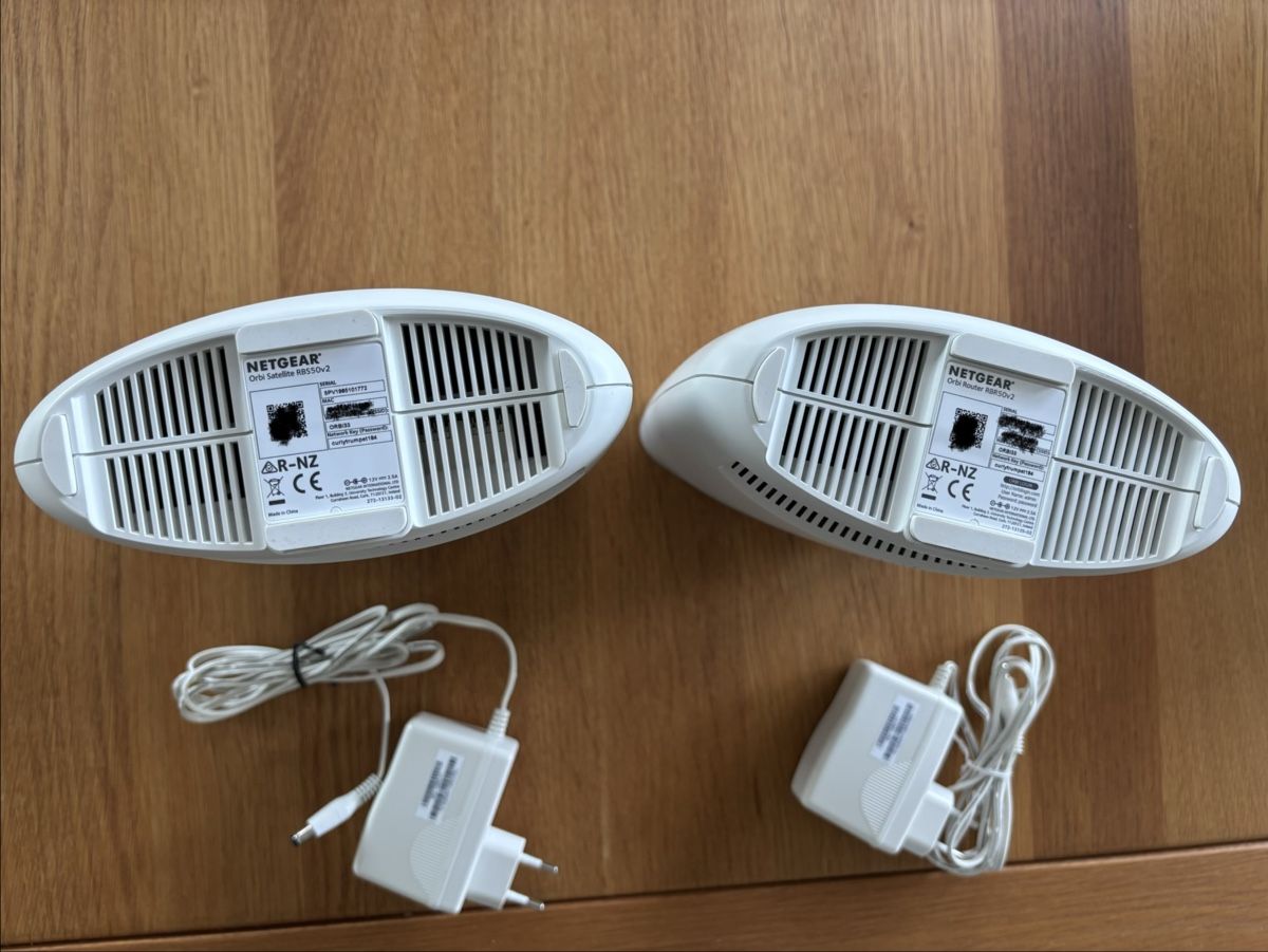 Netgear WiFi: Netgear Orbi RBR50 + RBS50 – Usato da Schafisheim venduto da coregon 1