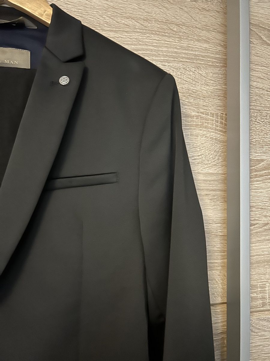 Zara Vestes: Veste – D'occasion à Lausanne par naranjo 1