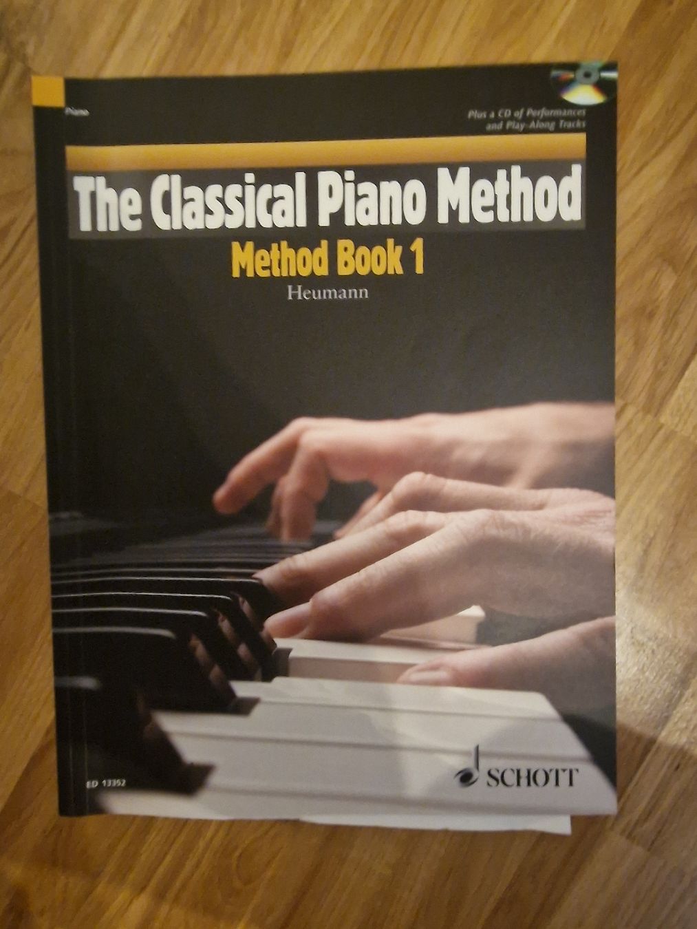 Libri: Klavierschule The Classical Piano Method Book 1 Heumann – Usato da Sissach venduto da ano_d6x9