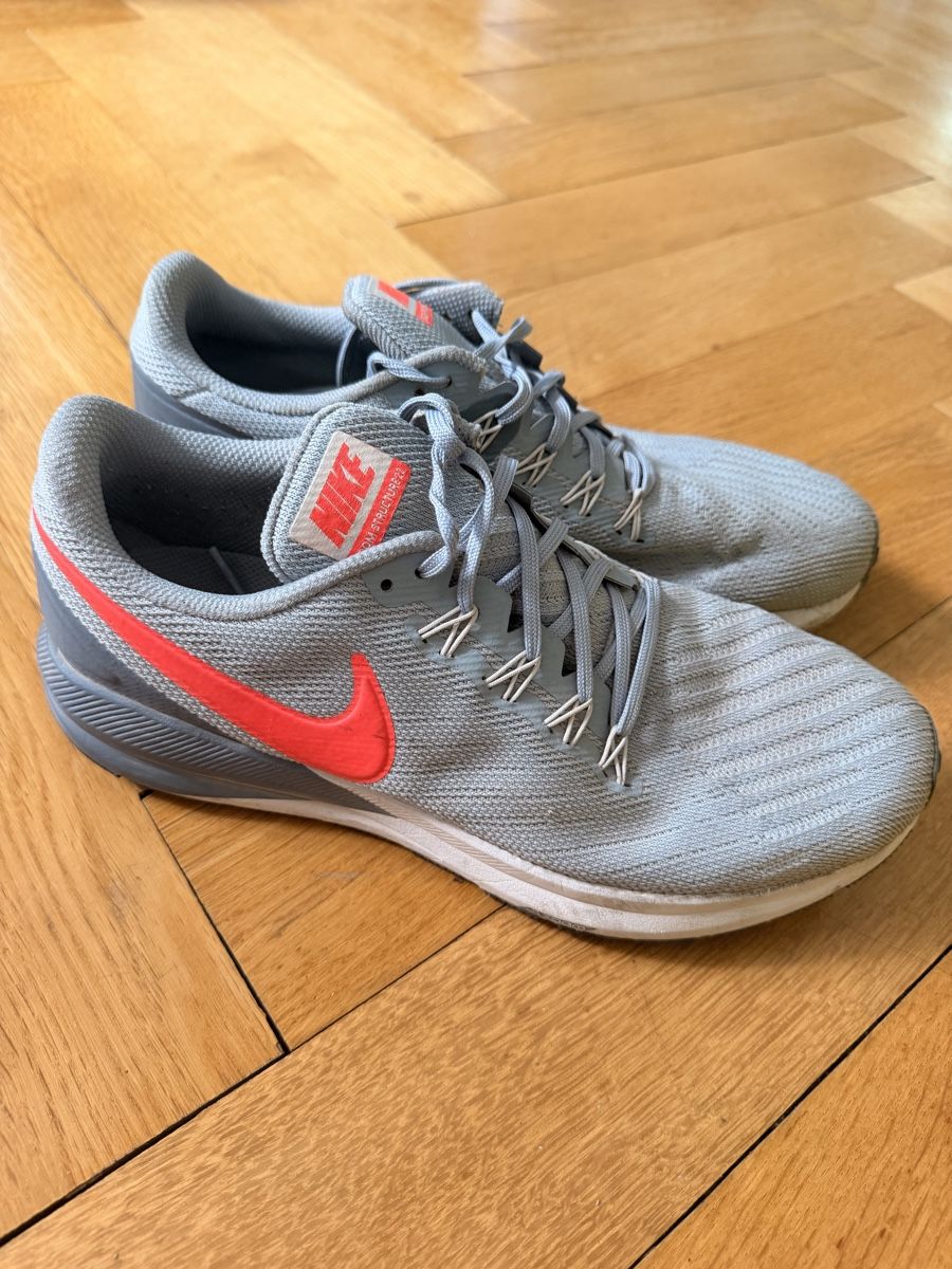Nike Scarpe da uomo: Nike Zoom – Usato da Basel venduto da vio_s2cq