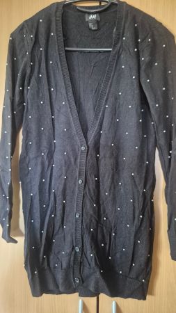 Schwarze H&M Strickjacke mit Perlen, Grösse XS, Top Zustand