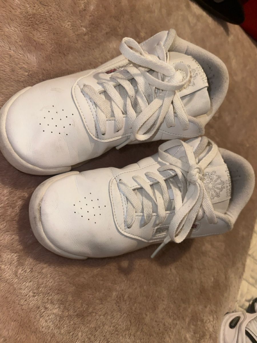 Reebok Scarpe da donna: Reebok Classic white  – Usato da Pratteln venduto da nah_v6j7 1