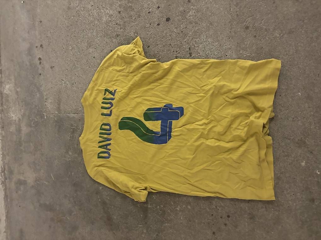 T-shirt: David Luiz Nike shirt M – Usato da Zürich venduto da enf_2kqn