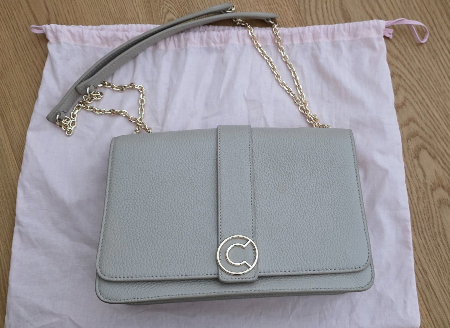 Coccinelle Taschen für Damen: Handtasche Coccinelle beige – Gebraucht aus Stansstad von Sommer931 1