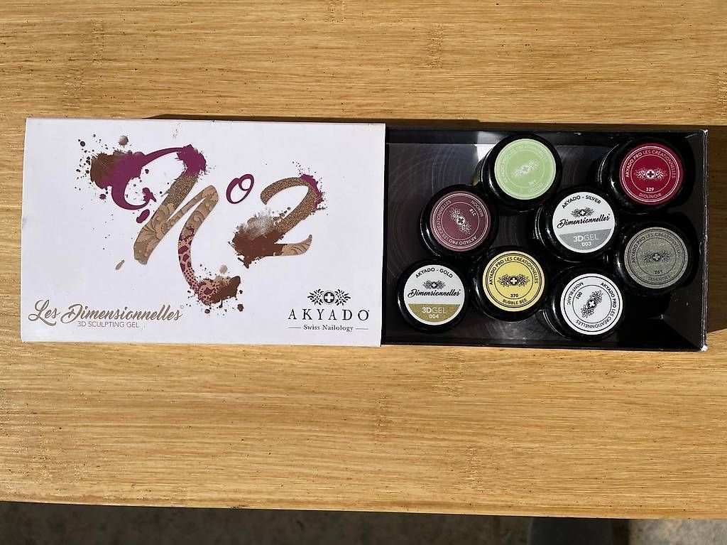 Unghie finte: Suitcase AKYADO Kit pour styliste ongulaire – Usato da Bern venduto da jen_myx7 4