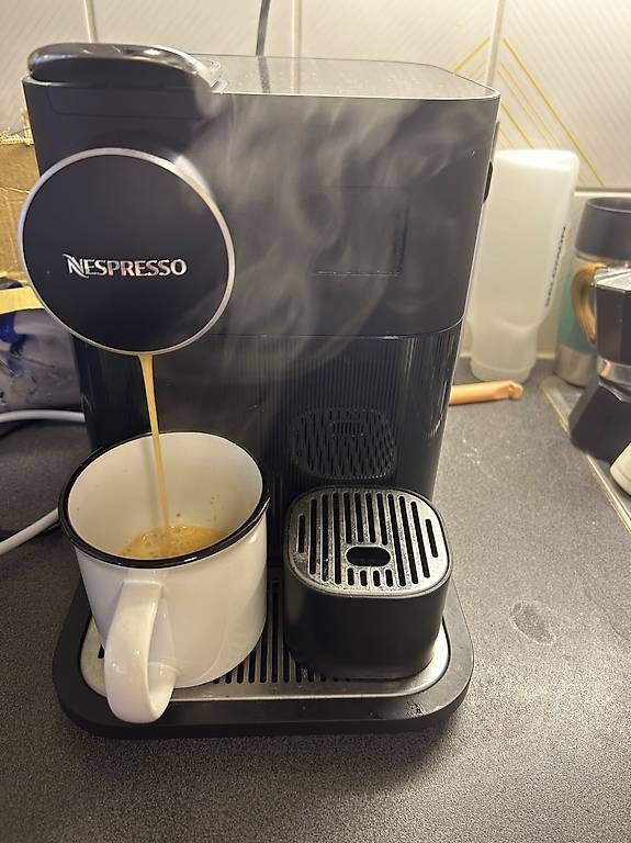 Machines à café & Machines à expresso: Gran Lattissima Black – D'occasion à Solothurn par nic_p5qz 1