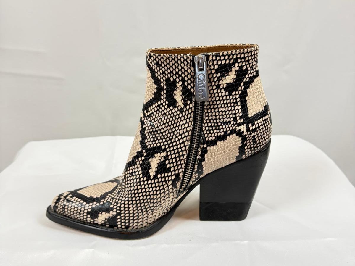 Chloé Scarpe da donna: Chloé Stiefeletten, Echtleder, Gr. 38 – Usato da Oberarth venduto da SSS. 6