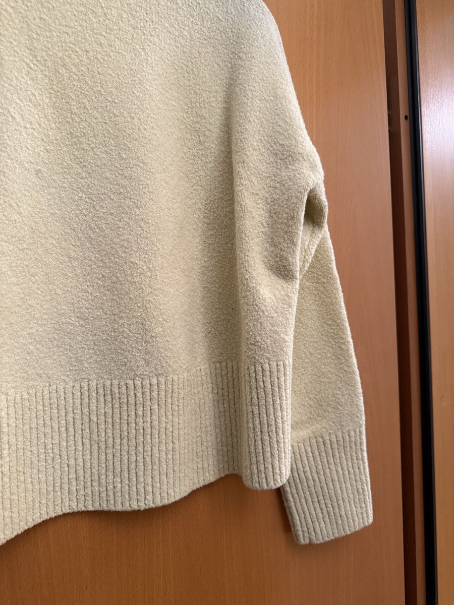 Other Stories Pullover & Sweatshirts: Pullover butteryello &other Stories – Gebraucht aus Mörschwil von Seegurke18 1