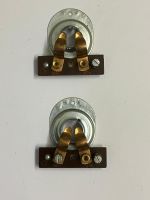 2 Stk. Lampenfassungen, original, ungebraucht
