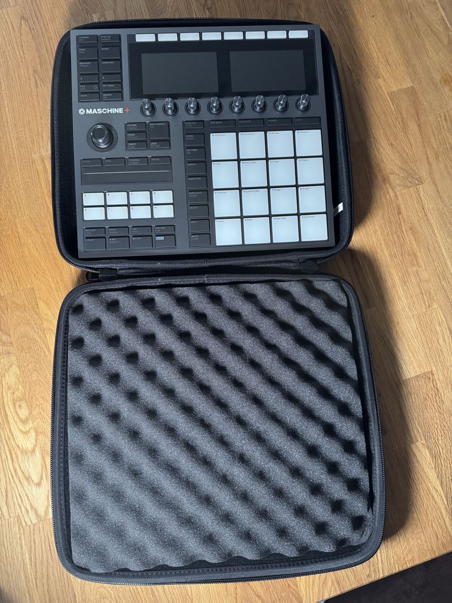 Native Instruments Mischpulte: Native Instruments Maschine Plus avec étui Magma – Gebraucht aus Biel/Bienne von gio_l5vq 4