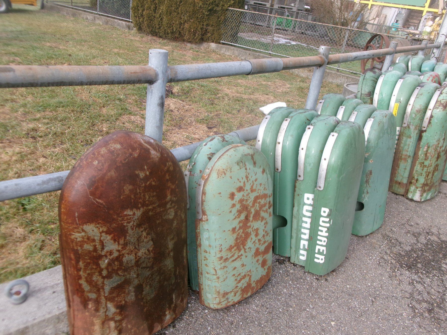Bührer Trattori: Bührer -Traktoren  - Motorhaube -Deckblech - – Usato da Eschenbach SG venduto da GM-29 1