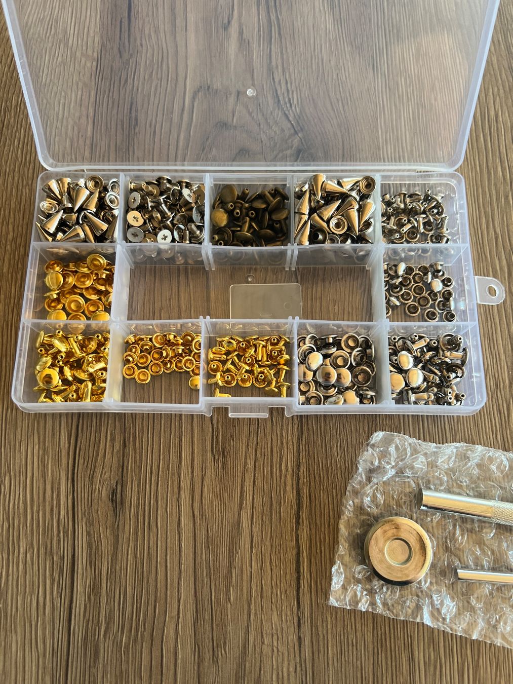 Kit bricolage: SALE 🩶 Nieten Set, NEU – Nuovo e nell'imballaggio originale da Balzers venduto da clancy_SCVW