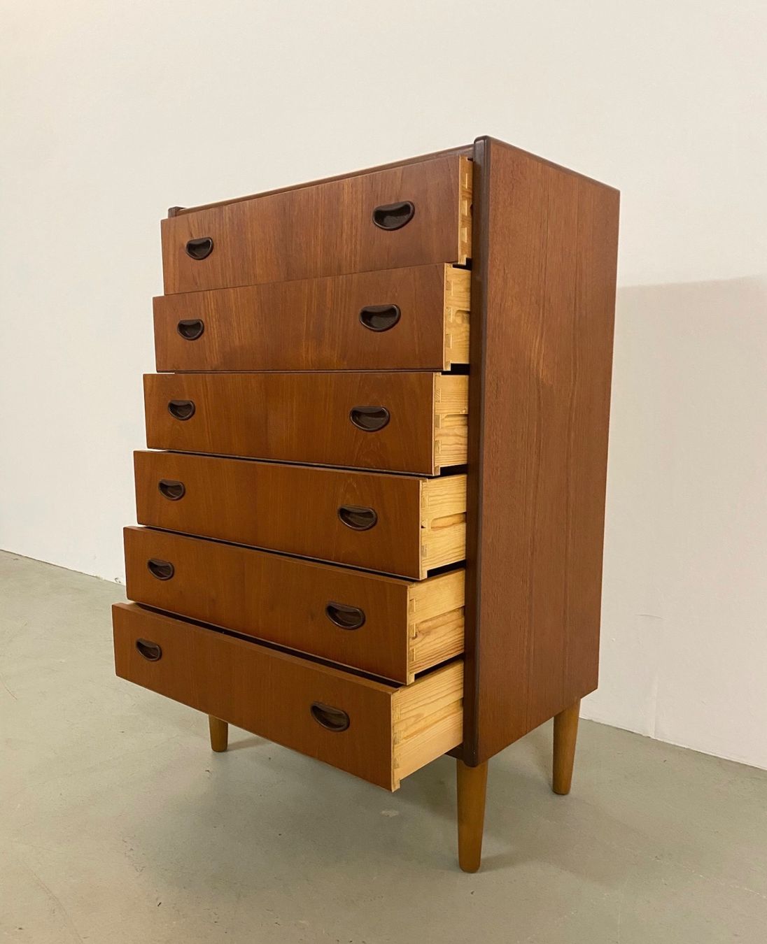 Cassettiere: Teak Kommode Denmark MidCentury 60s – Usato da Basel venduto da MidMod20C