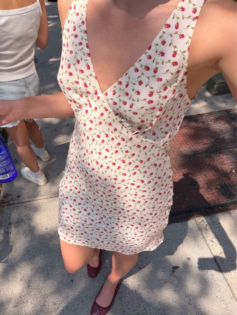 Reformation Robes: Reformation Mini Dress Size S – D'occasion à Küsnacht ZH par pup_culture 4