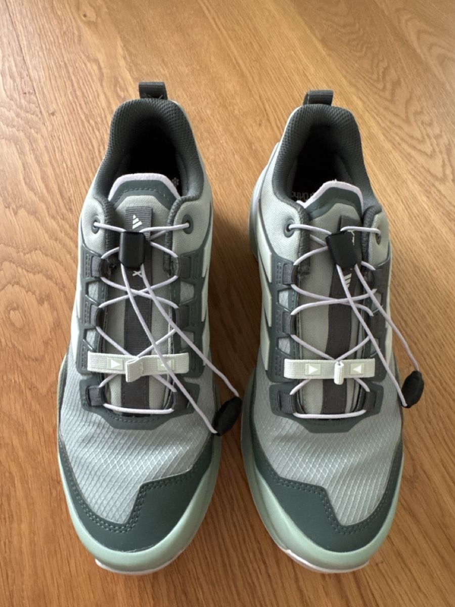 Adidas Scarpe da donna: Trekkingschuh, Adidas Terrex, Gr 40 2/3 – Nuovo (secondo la descrizione) da Bonstetten venduto da Tscat