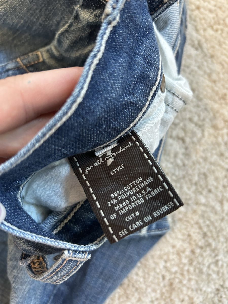 Jeans: super cute y2k jeans with design on backpockets   – Gebraucht aus Dietlikon von leaaasells 4