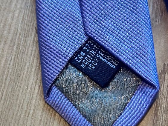 Armani Cravatte: Giorgio Armani Krawatte – Usato da Brüttisellen venduto da ThommyK 3