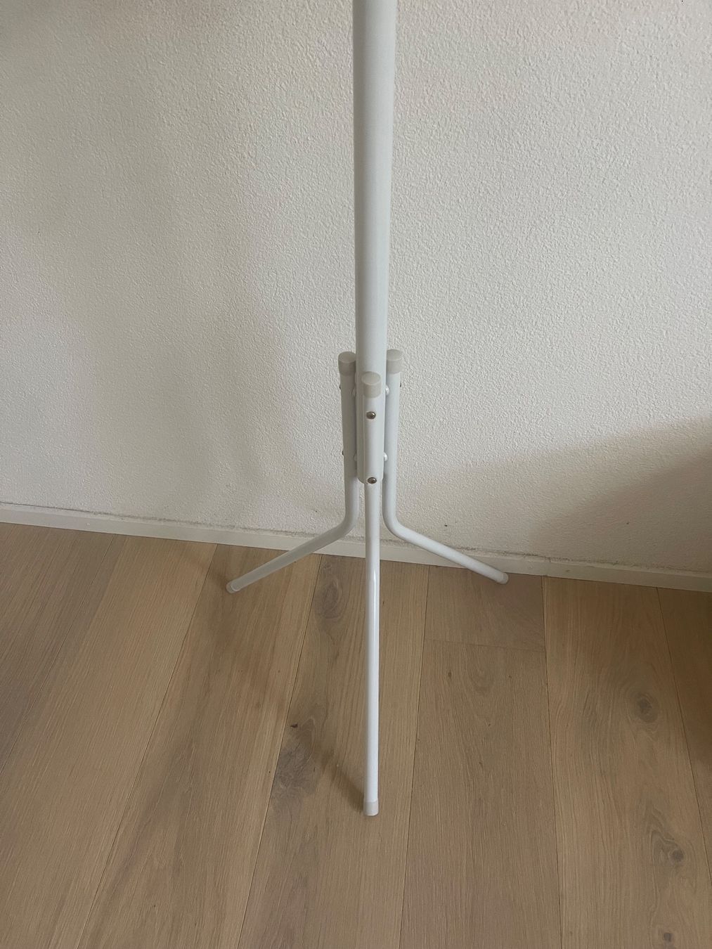 Autres décorations & accessoires: Leichter Kleiderständer – Neuf (Voir description) à Dietikon par Nissaa 3