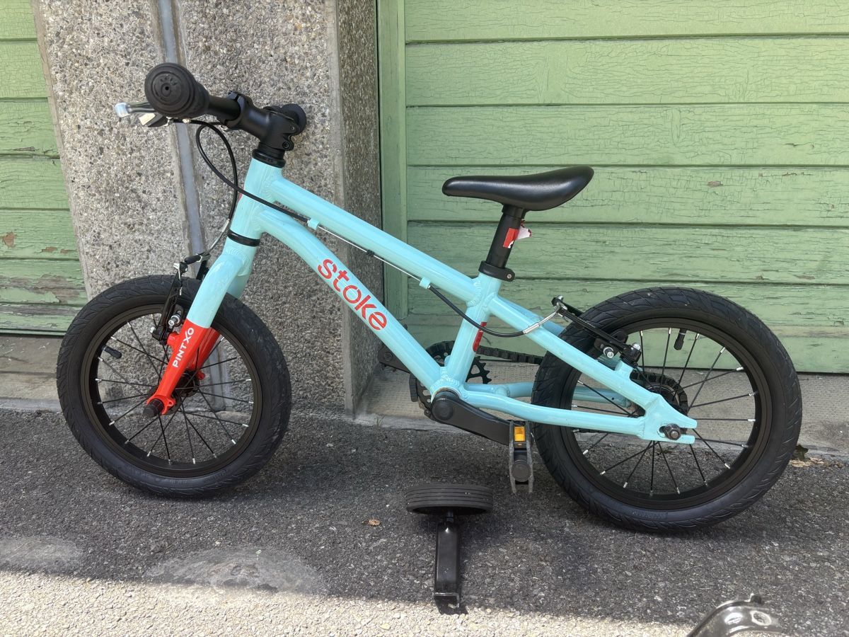 Stoke Biciclette: Stoke Kids Bicycle  – Usato da Genève venduto da dcl_7j5w