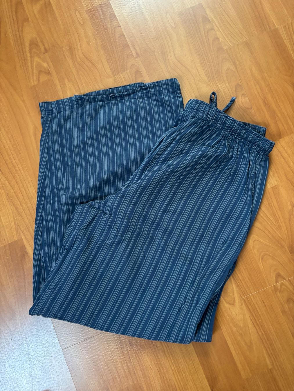 Pigiami: Pijama-Hose M Dunkelblau gestreift – Usato da Balsthal venduto da Uroby 2